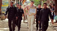 Tertangkap Mencuri, Bule `Diarak Keliling Kampung` di Gili