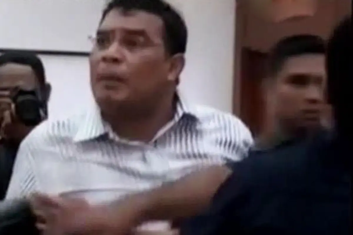 Pemimpin DPRD Ambon Berkelahi hingga Pagar Pembatas untuk Imigran