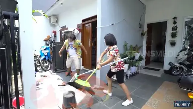 Rumah Mpok Alpa (YouTube/ TRANS7 OFFICIAL)