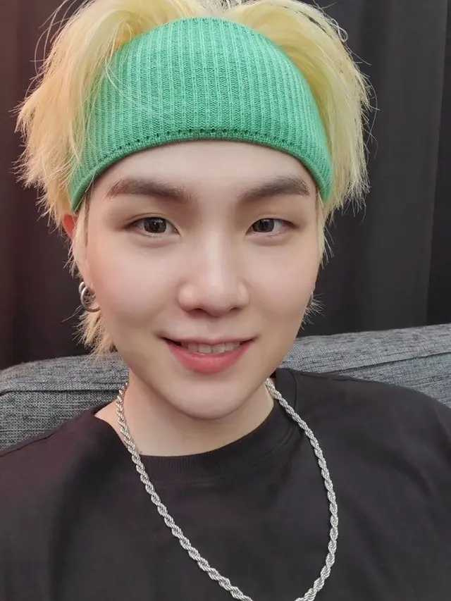 Suga BTS/dok. BTS_TWT