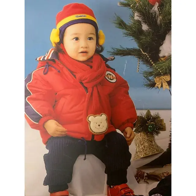 Foto masa kecil Jihyo Twice. (Instagram/ twicetagram)