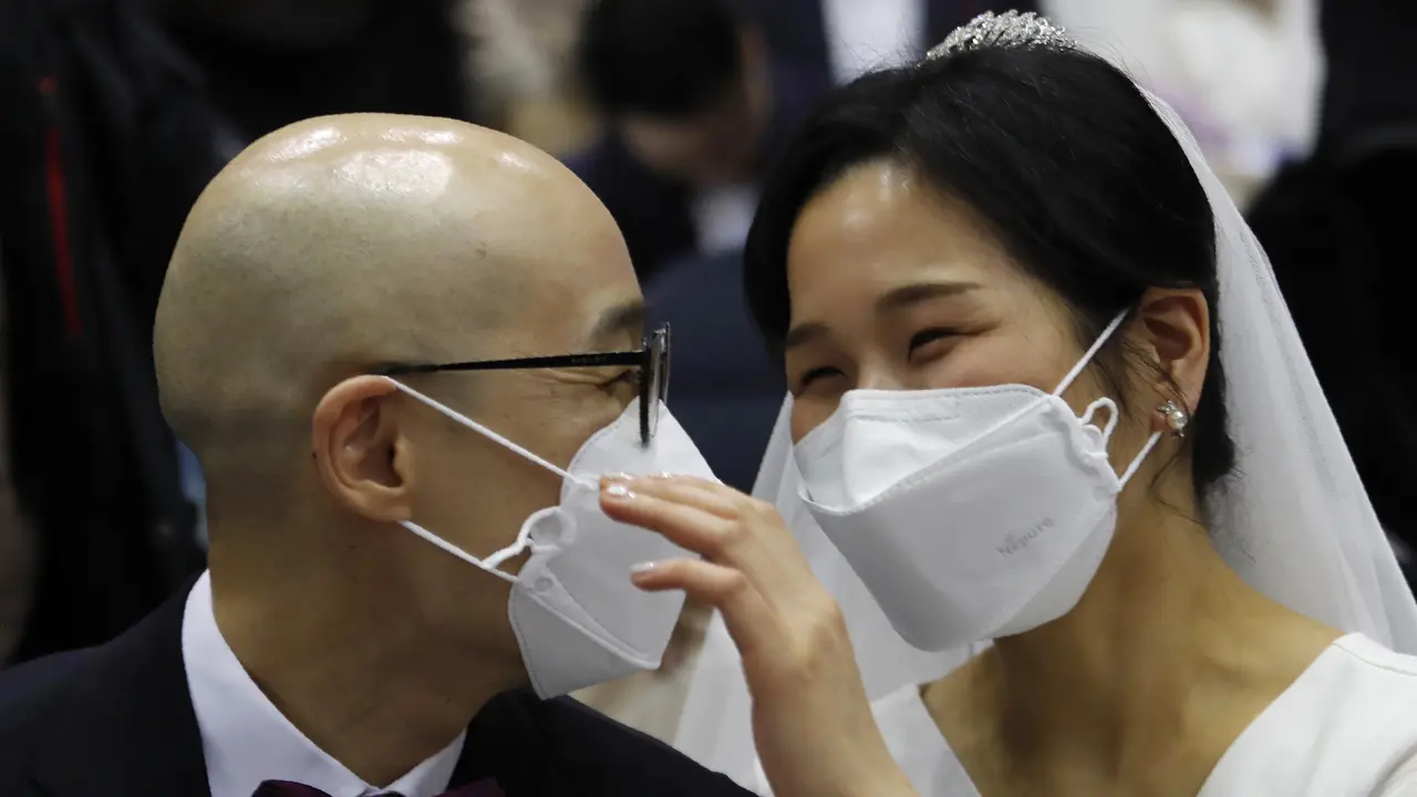 Virus Corona Mewabah, Ribuan Warga Korsel Tetap Langsungkan Nikah Massal