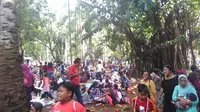 200 ribu pengunjung jejali Ragunan usai Lebaran