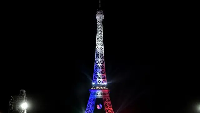 menara eiffel