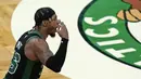 Selain Jason Tatum, Pemain Celtics yang memegang peranan penting pada pertandingan itu adalah Marcus Smart. Ia mampu mematikan langkah Kyre Irving dan mencetak 23 poin.