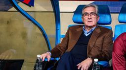 Pelatih China, Branko Ivankovic saat bertanding melawan Timnas Indonesia pada laga lanjutan putaran ketiga Grup C Kualifikasi Piala Dunia 2026 di Qingdao Youth Stadium, Qingdao, China, Selasa (15/10/2024). (AFP)