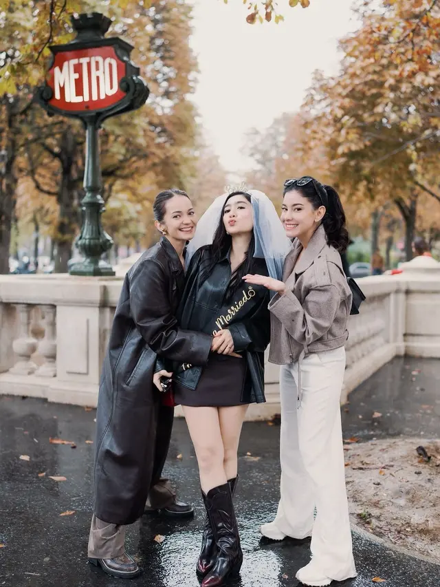 6 Potret Kejutan Bridal Shower Febby Rastanty dari Enzy dan Medina Dina di Paris