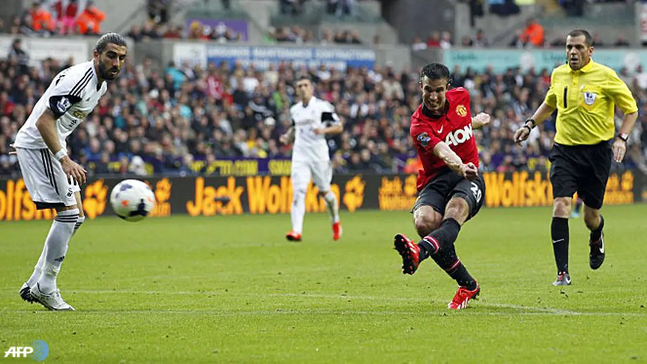 van-persie-130818a.jpg