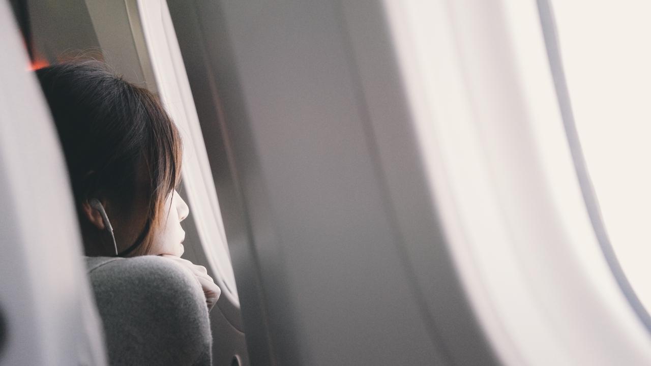 Ikuti 6 Tips Agar Penerbangan Jarak Jauh Tetap Nyaman Walaupun Duduk di Kelas Ekonomi