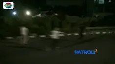 Gelar razia, Polres Metro Jakarta Barat bubarkan remaja yang hendak tawuran di Kebon Jeruk.
