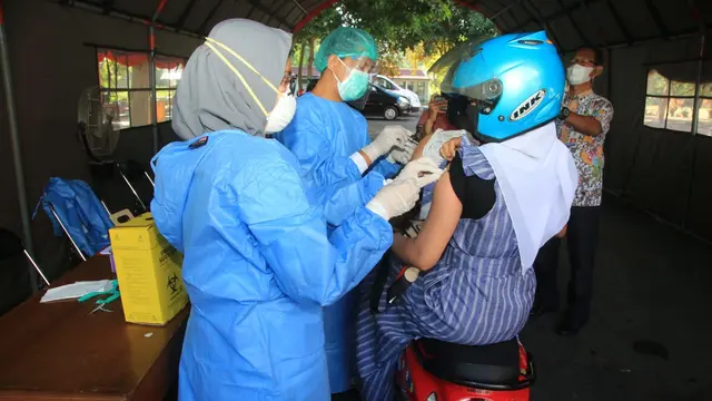 Percepat Proses Vaksinasi, Pemkab Banyuwangi Luncurkan Vaksinasi Covid-19 Drive Thru