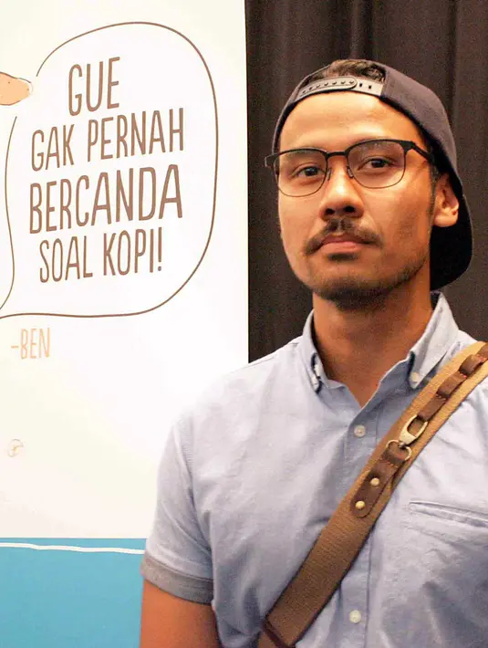 Diungkapkan pula bahwa sang penulis cerpen Filosofi Kopi, Dewi Lestari juga akan membantu membuat cerita kisah film Ben & Jody. (Deki Prayoga/Bintang.com)