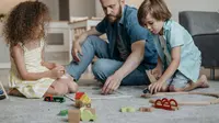 Ini 7 Tanda Orang Tua Hebat yang Disukai Anak, Wajib Tahu!