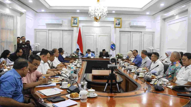 Gubernur Jakarta Pramono Anung telah menerima arahan dari Menteri Dalam Negeri (Mendagri) Tito Karnavian di tengah situasi Jakarta yang memanas.