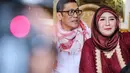 Suka duka pernah dirasakan oleh pasangan ini selama menjalani pernikahan. Menurut Yatie, yang beberapa tahun belakanan tampil mengenakan hijab, tidak gampang bisa mempertahankan rumah tangga selama itu. (Adrian Putra/Bintang.com)