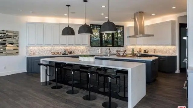 [Bintang] Rumah John Legend