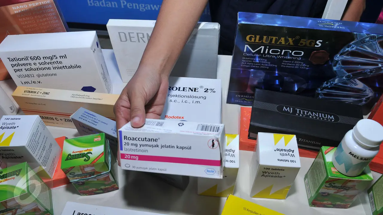 20151027- BPOM Musnahkan Obat Ilegal-Jakarta