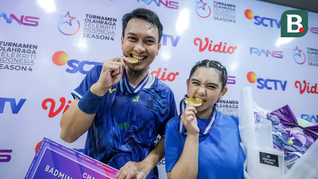 Foto: Remontada! Pasangan Mohammad Ahsan dan Ziva Magnolya Sabet Juara di Final Badminton TOSI Season 4