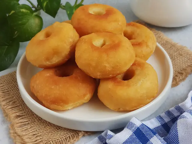 Cara Membuat Donat Kentang Empuk Dan Mengembang Sempurna : Cara Membuat Donat Empuk Dan Mengembang Sempurna Lifestyle Fimela Com