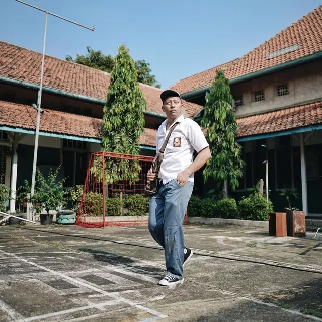 Sudah Jadi Ayah, 6 Aktor Indonesia Ini Masih Cocok Kenakan Seragam SMA