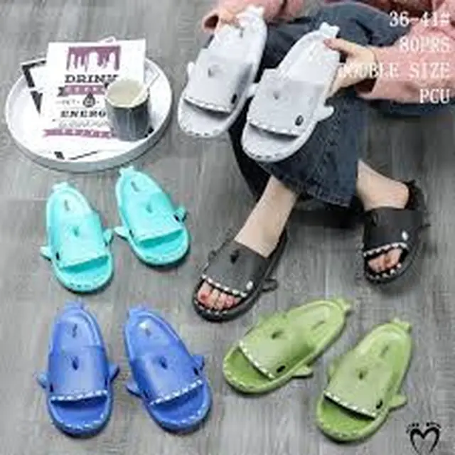 sandal hiu iqdam