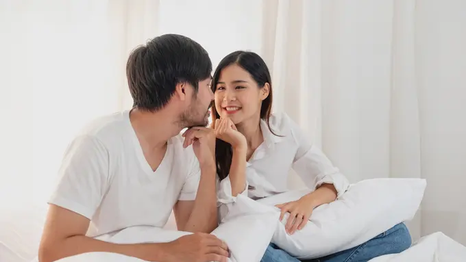 perempuan dan pasangan 12 mei