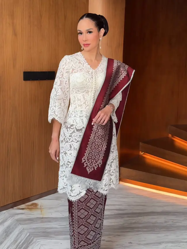 Loemongga x Svarna By Ikat Indonesia