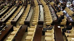 Penampakan bangku kosong pada Sidang Paripurna DPR di Kompleks Parlemen, Senayan, Jakarta, Jumat (16/8/2019). Sejumlah bangku terlihat kosong dalam sidang yang beragendakan pidato Presiden Joko Widodo atau Jokowi dan Ketua DPR Bambang Soesatyo tersebut. (Liputan6.com/JohanTallo)