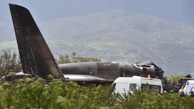 Pesawat Militer Aljazair Jatuh, 257 Penumpang Tewas