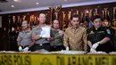 Kapolri Jenderal Sutarman menggelar barang bukti 71 kg sabu di Mabes Polri, Jakarta, (10/10/14). (Liputan6.com/Johan Tallo)