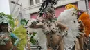 Penari samba Jepang mengikuti acara tahunan Karnaval Asakusa Samba ke-34 di Tokyo, Jepang, 29 Agustus 2015. Sekitar 5.000 orang berpartisipasi dalam karnaval terbesar yang ada di Jepang ini. (REUTERS/Toru Hanai)