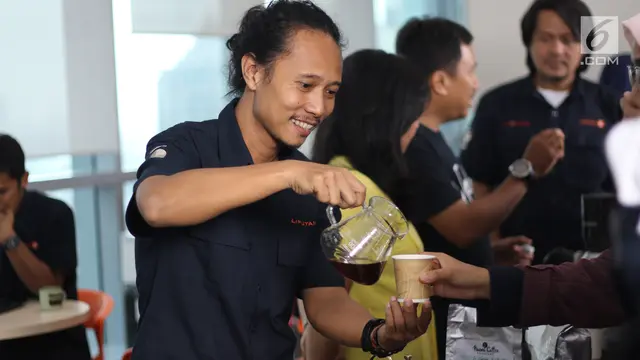 Ngopi di Kantor