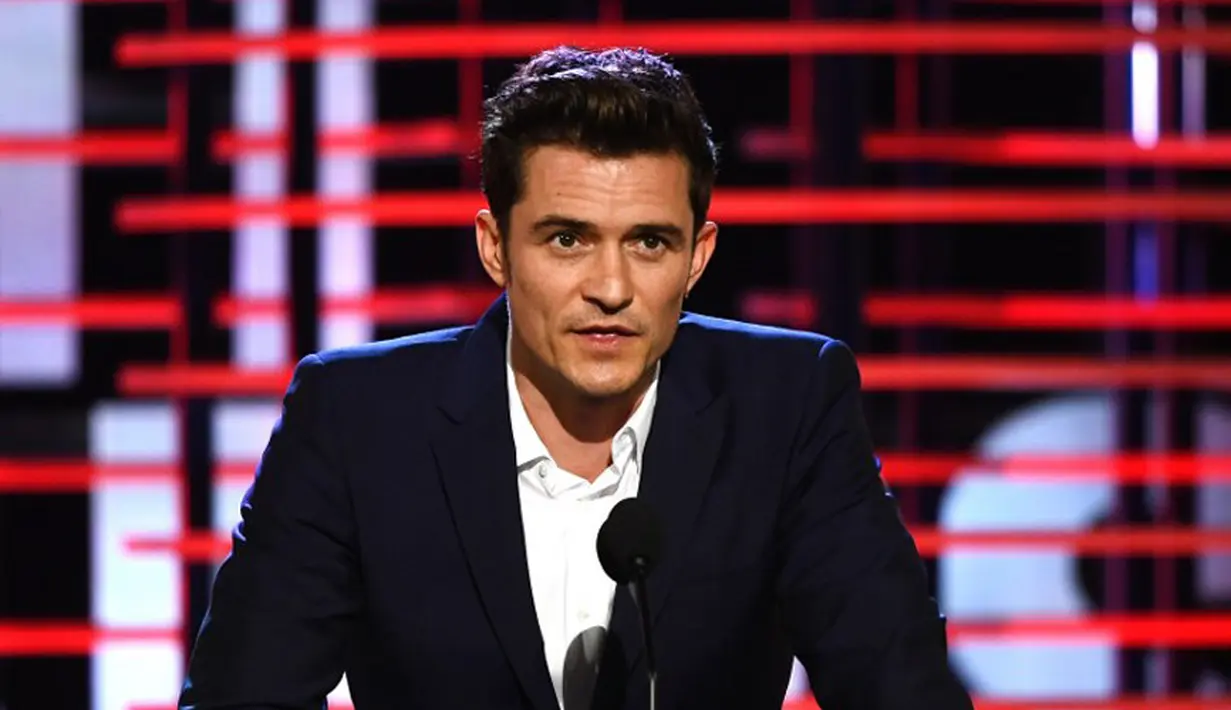 Terkait kedekatan Orlando Bloom dengan wanita yang bernama Erin belum bisa dipastikan kebenarannya apakah mereka memiliki hubungan spesial atau hanya sekedar berteman. (AFP/Bintang.com)