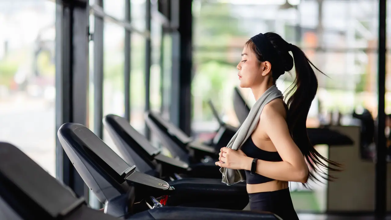 Ilustrasi Lari di Treadmill