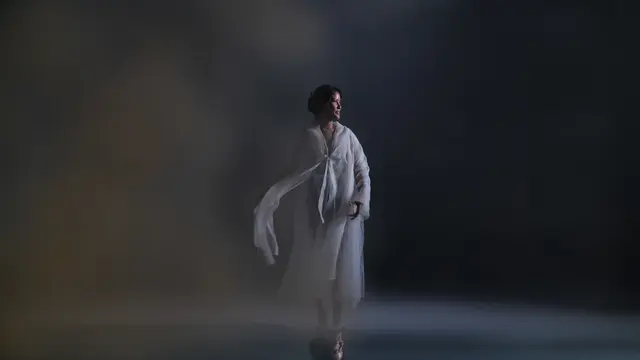 Beberapa fakta tentang single kedua Titi Radjo