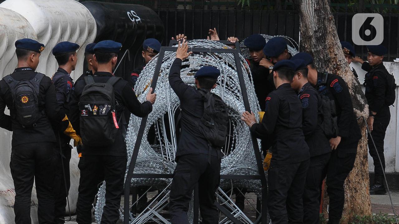 Penjagaan Gedung KPU RI