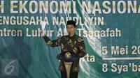Presiden Jokowi berjanji akan mempermudah para pengusaha Nahdliyn dalam mengembangkan perekonomian saat menghadiri Pembukaan Mukernas I HPN di Jagakarsa, Jakarta, Jumat (5/5). (Liputan6.com/Angga Yuniar)