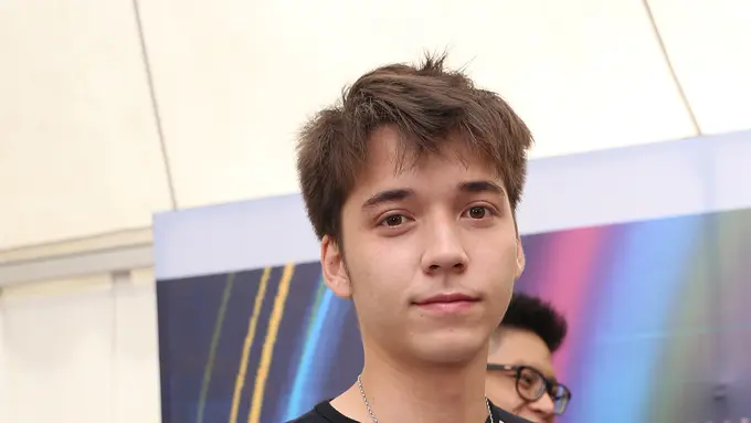 [Bintang] Stefan William