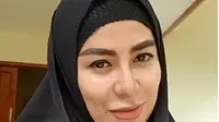 Cinta Penelope Kini Berhijab, Lebih Cantik?