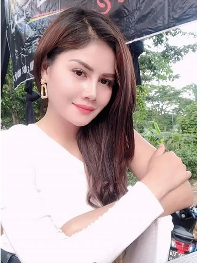 Feby Pratiwi