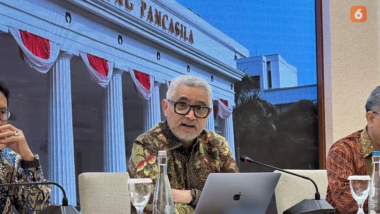 Direktur Jenderal Asia dan Pasifik Kemlu RI Abdul Kadir Jailani dalam pernyataan pers, Jumat (20/9/2024). (Liputan6.com/Benedikta Miranti)