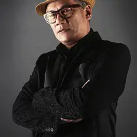 Eksklusif Tio Pakusadewo (Fotografer: Fathan Rangkuti, Digital Imaging: Denti Ebtaviani, Wardrobe: Antoni Maroto, Make up: First, Bintang.com)