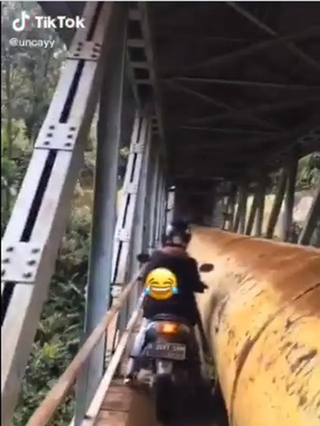 nyasar ke jembatan ekstrem karena Google Maps