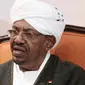 Presiden Sudan Omar Al Bashir ketika melakukan wawancara khusus dengan redaksi Liputan6.com di Jakarta, Senin (7/3/2016). (Liputan6.com/Faizal Fanani)