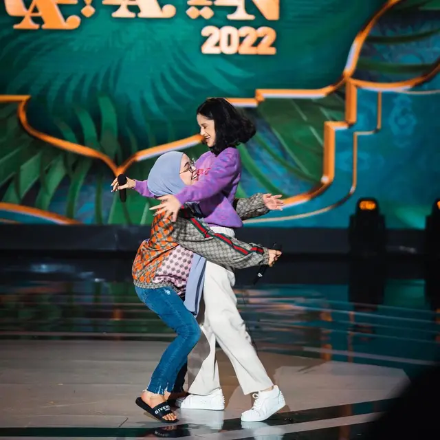 Perdana Duet Bareng, Ini 6 Potret Asila Maisa dan Lesty Kejora di Atas Panggung