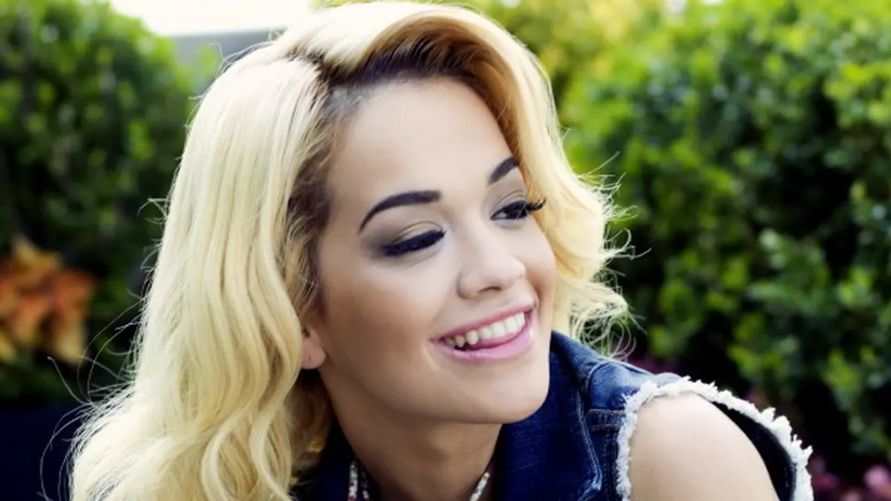 Tak Punya Rumah, Rita Ora Numpang di Tempat Saudaranya