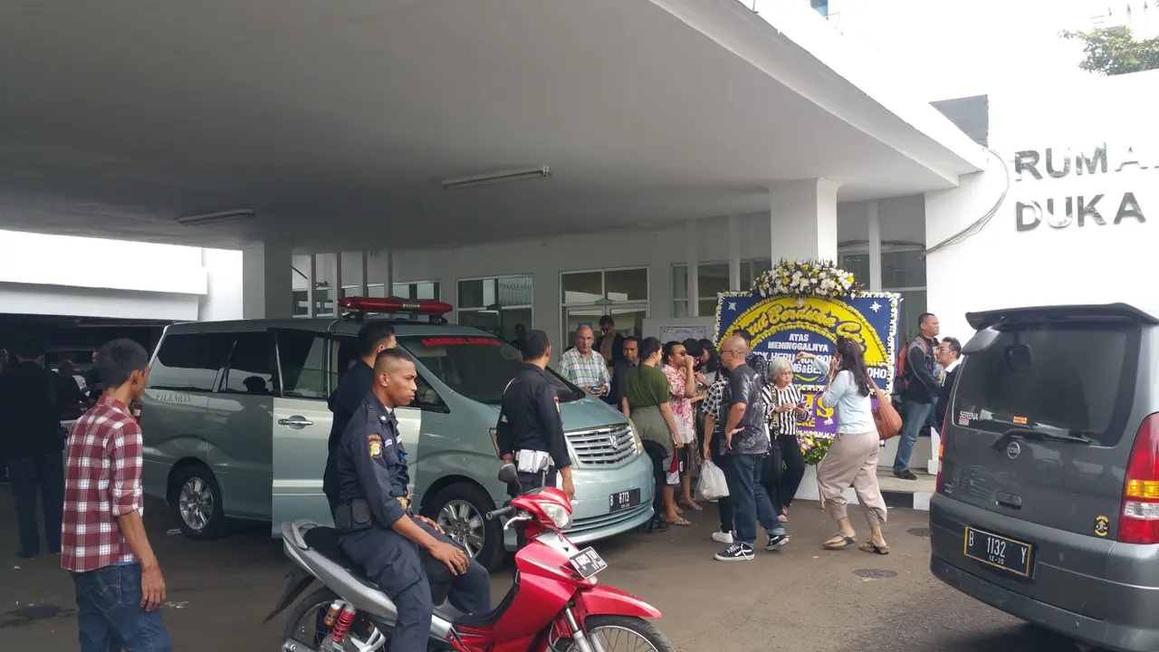 Prosesi pengurusan jenazah Bondan Winarno atau yang dikenal dengan sapaan Pak Bondan Maknyus telah selesai.