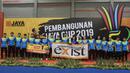 Para pebulutangkis Exist menjadi juara usai mengalahkan Jaya Raya pada final tim beregu Pembangunan Jaya Cup 2019 di GOR Jaya Raya, Banten, Sabtu (21/12). Exist menang 3-1 atas Jaya Raya. (Bola.com/Vitalis Yogi Trisna)