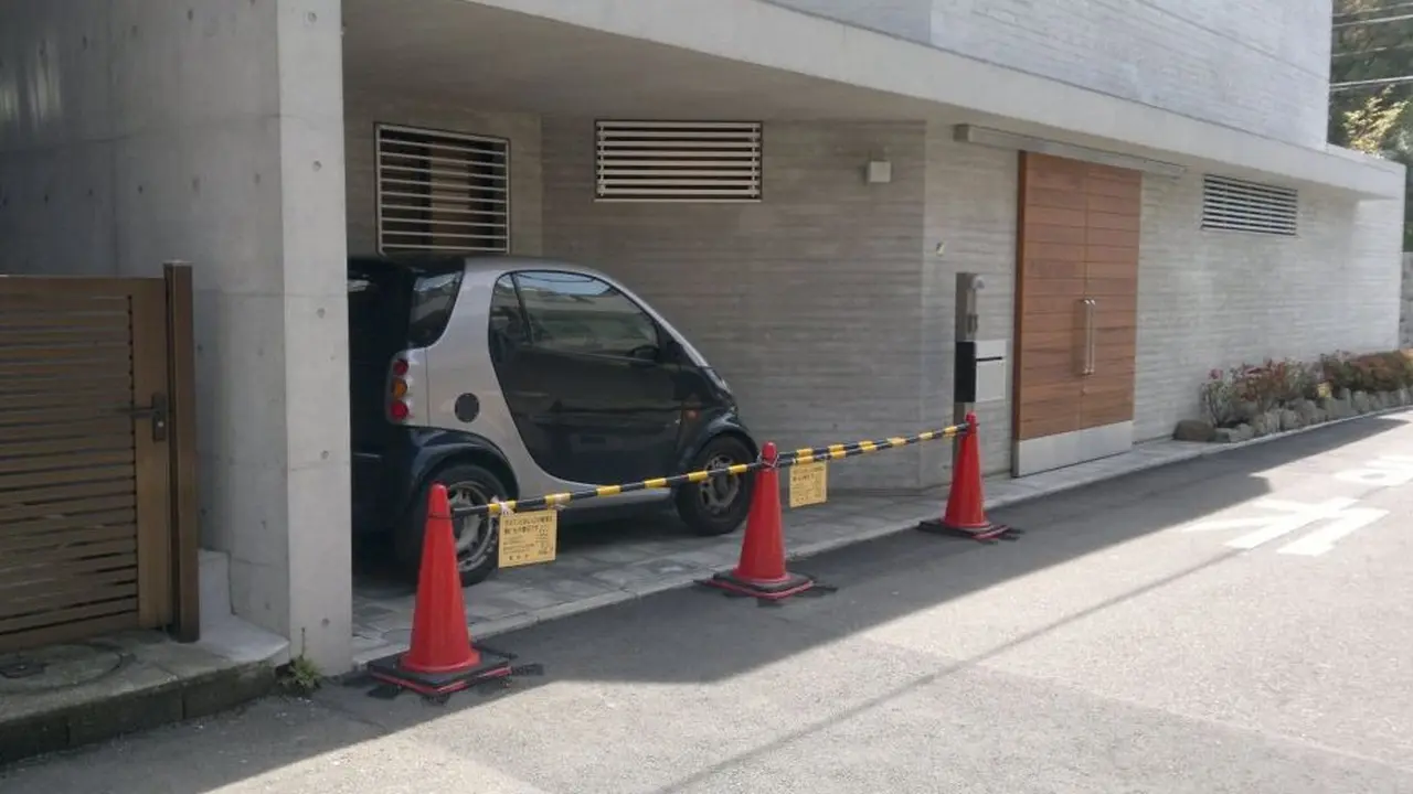 Parkir Mobil di Jepang