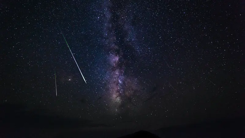 Menyaksikan hujan meteor Geminid malam ini/unsplash austin